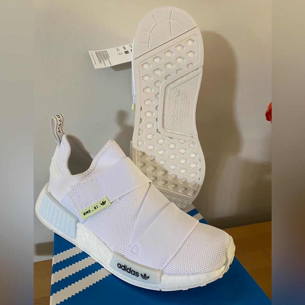 NWB Adidas NMD R1 Cloud White with Self Fastening Straps Sz 8